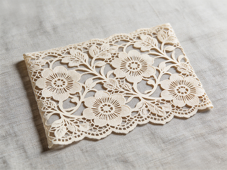 Waarom verschuiven textielsnijsystemen naar meerassige lasercontrollers? Efficiëntie is de sleutel.